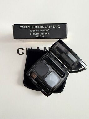 CHANEL Ombres Contraste Duo Eyeshadow - Slate & Ice Blue
